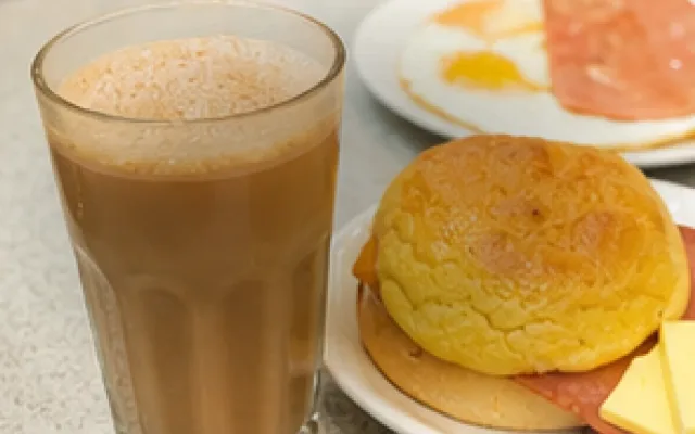 홍콩에서 맛볼 음식과 식당 분위기를 담은 홍콩 차찬텡 아침 주문 가이드 대표 이미지
